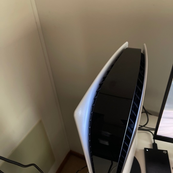 Ps5 Digital edition - Picture 3 of 10